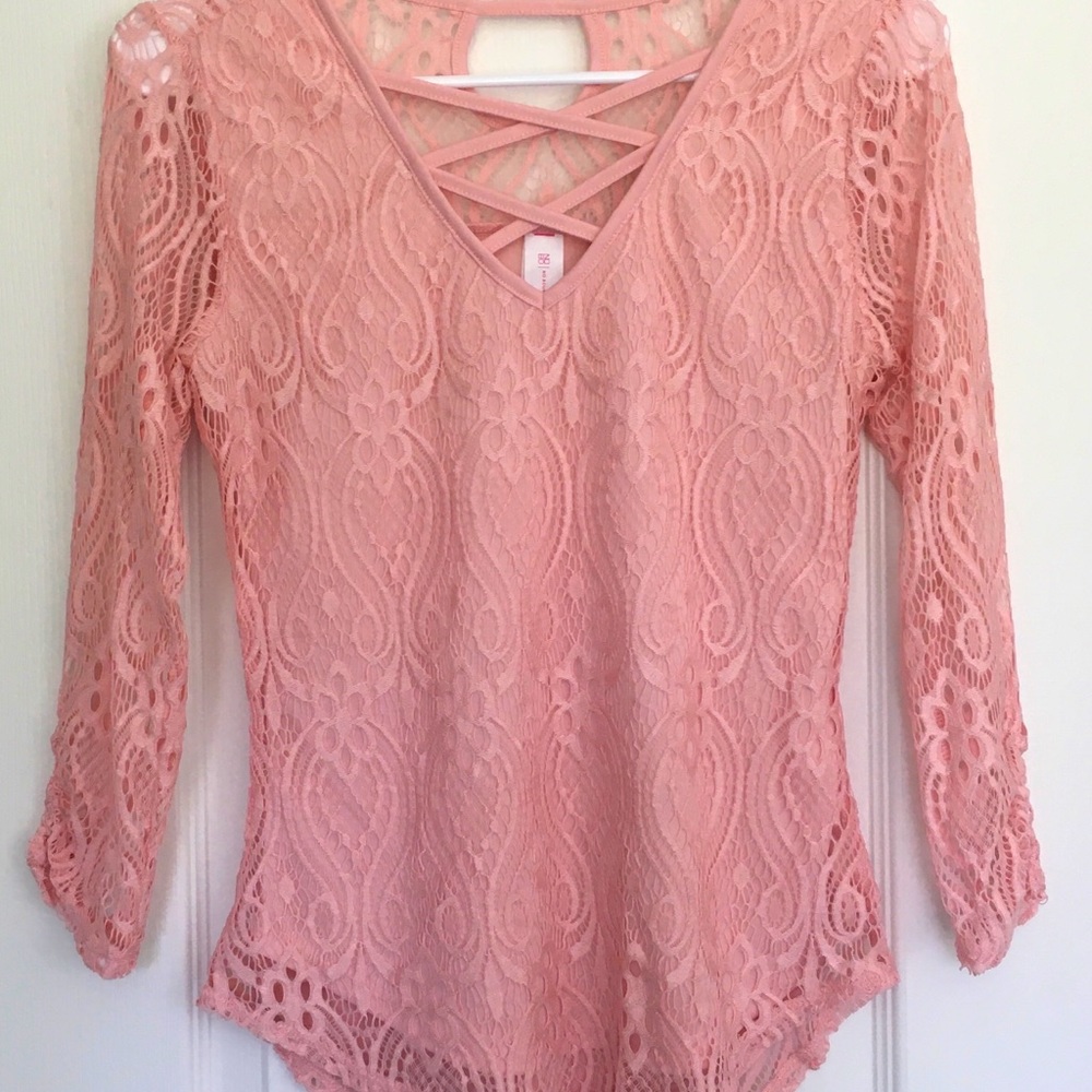 Long sleeve lace shirt